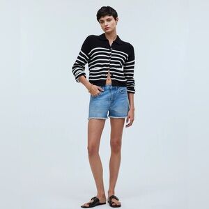 Madewell Relaxed Mid-Length Denim Shorts in Bonavie Wash: Raw-Hem Edition